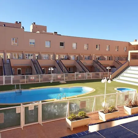 Digital Nomad Pool&lobos Views Apartamento