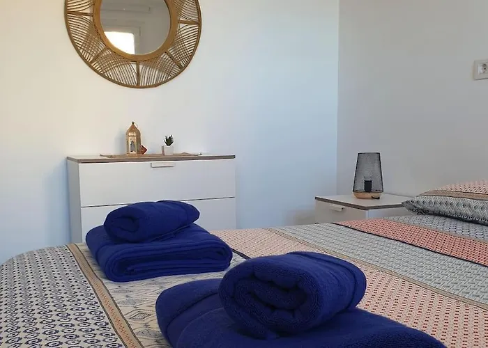 Lobos Views Workaction, Enjoy While Work