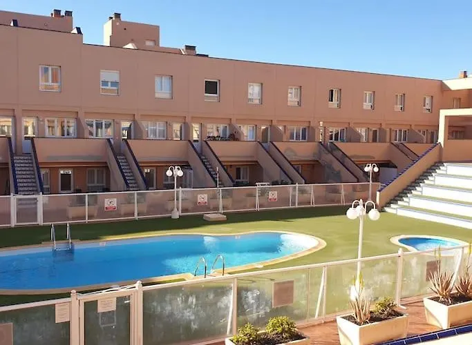 Lobos Views Workaction, Enjoy While Work アパート